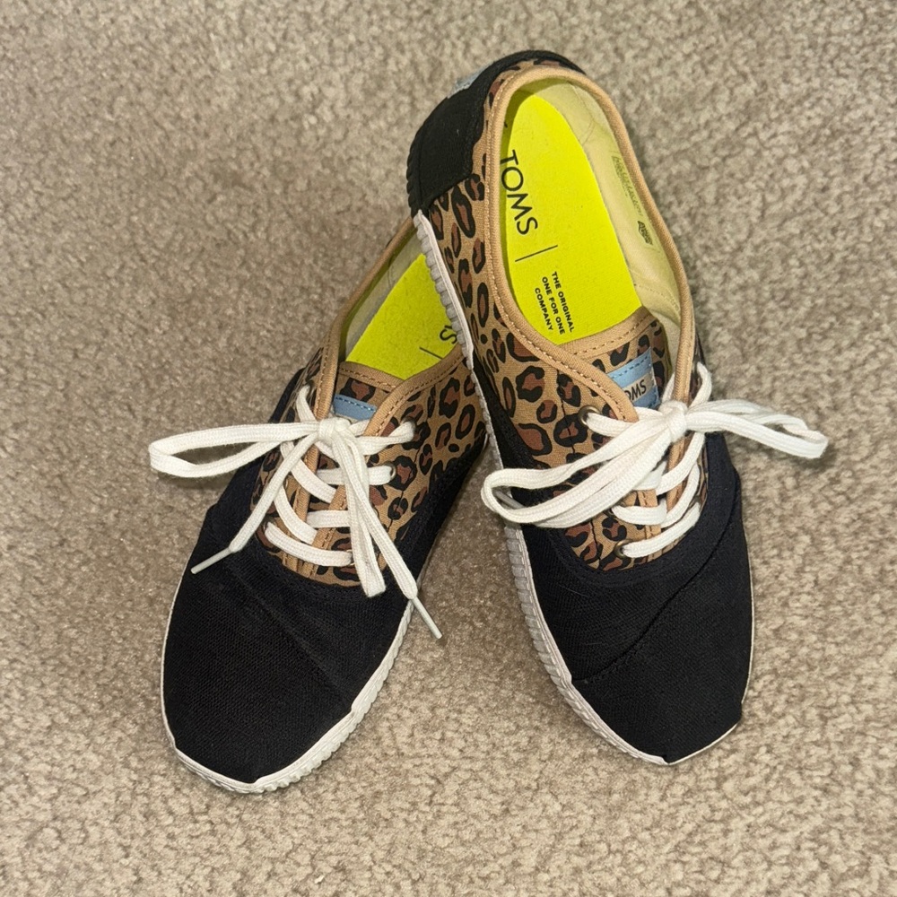 TOMS Women's Black and Leopard Sneakers